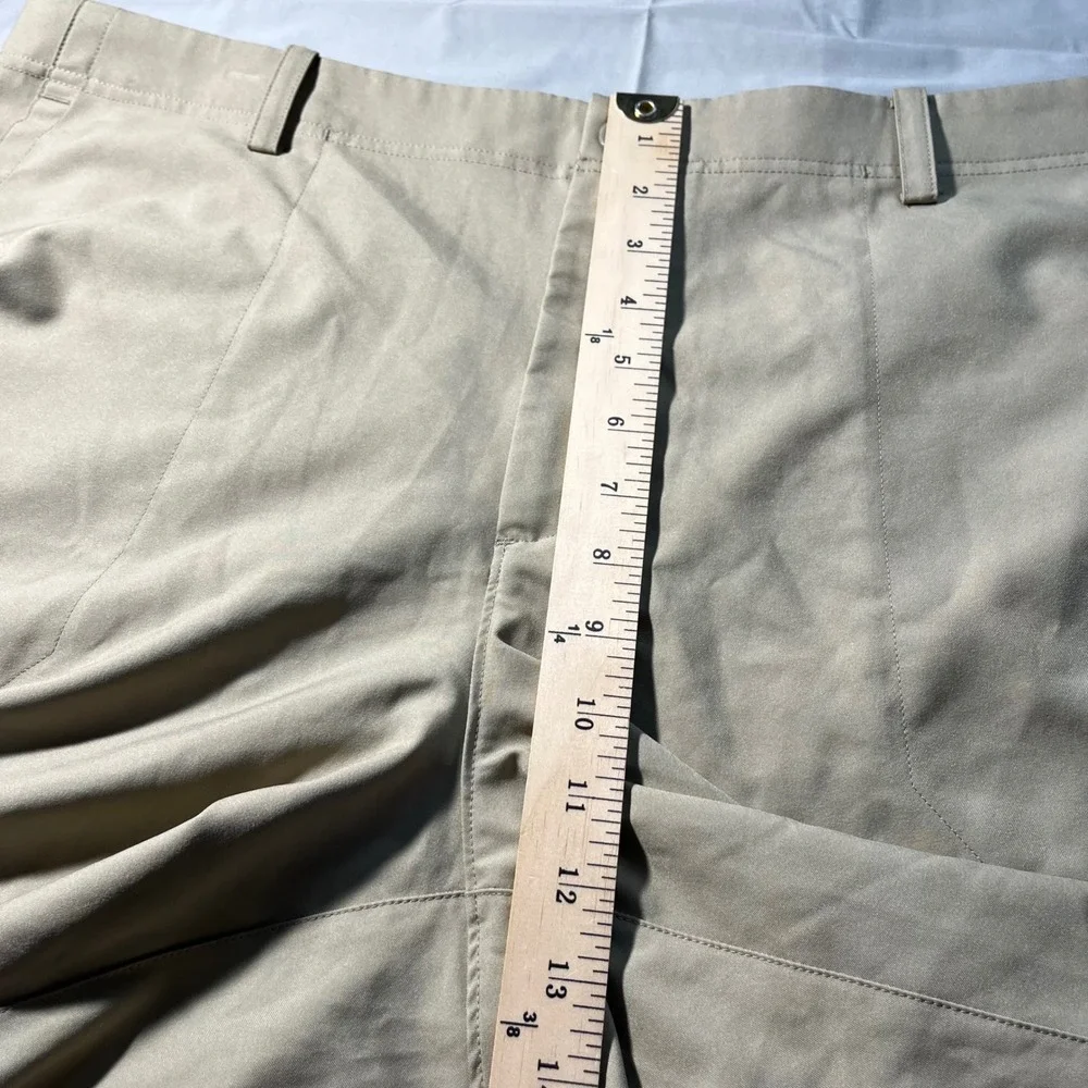 Nike Golf Shorts Standard Fit Mens 42 Tan Dri-FIT Athleisure Sporty